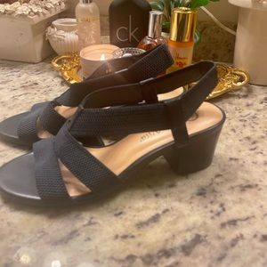 Navy blue stretch sandals size 8